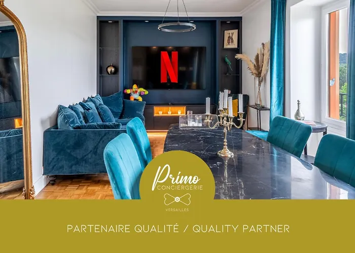 Le Versailles Suite Classe 3 Etoiles Vue Chateau & Potager
